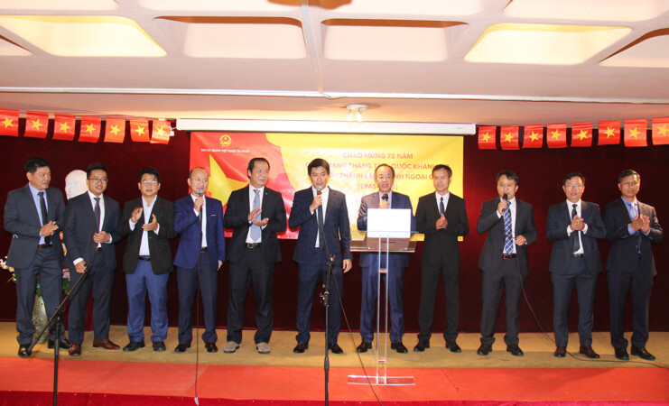 Đại sứ quán Việt Nam tại Pháp long trọng tổ chức kỷ niệm 75 năm Quốc khánh, 75 năm thành lập ngành Ngoại giao