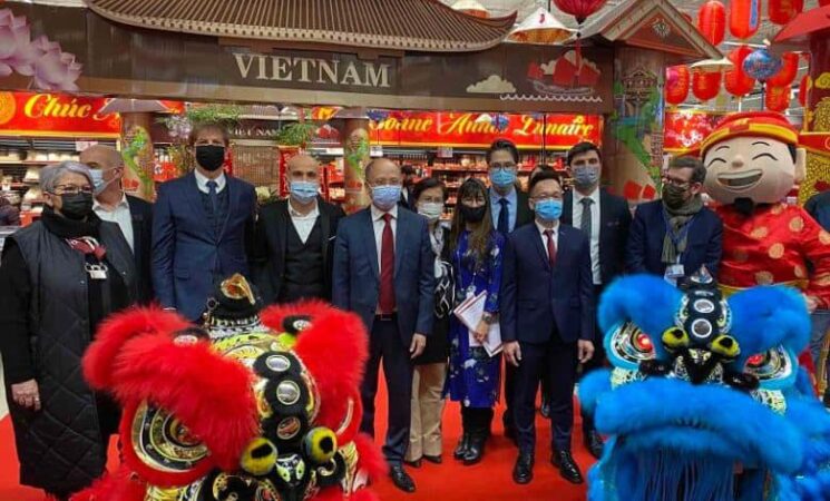 Lễ hội Tết Nguyên đán Việt Nam lần đầu tiên được tổ chức tại hệ thống siêu thị Carrefour
