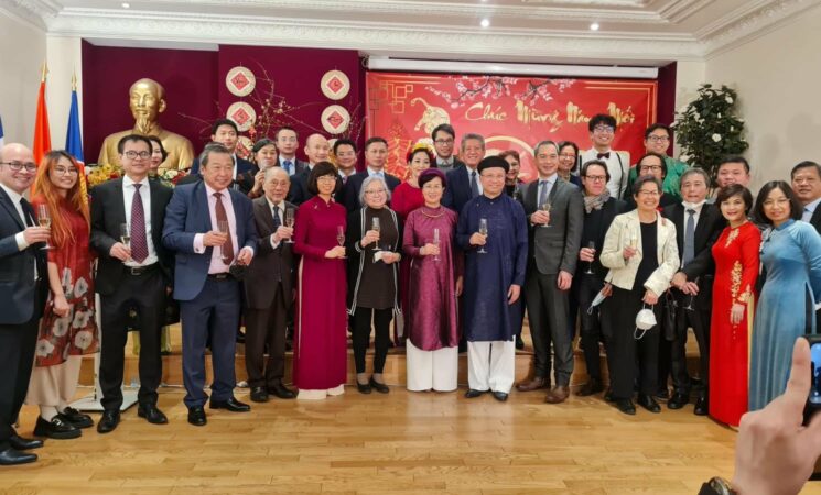 Đại sứ quán Việt Nam tại Pháp tổ chức đón Tết cổ truyền