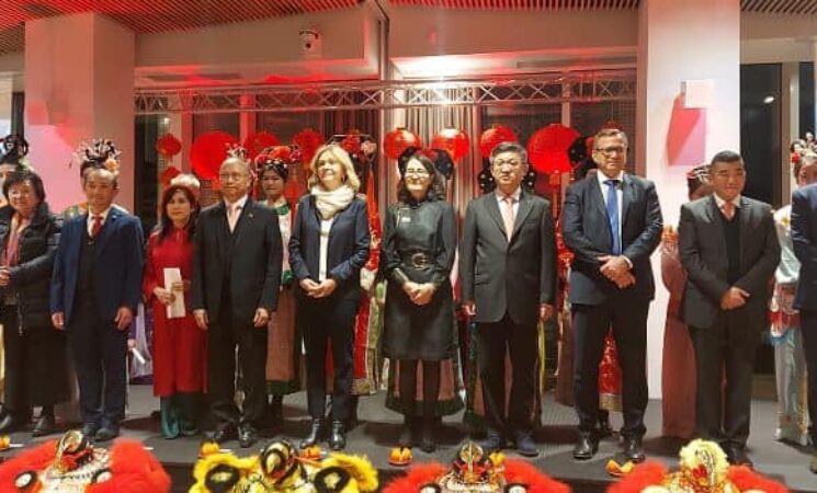 Đại sứ Việt Nam tại Pháp Đinh Toàn Thắng tham dự Lễ mừng Năm mới tại Ile de France