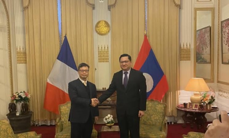 Gặp gỡ hai Đại sứ quán Việt - Lào tại Paris